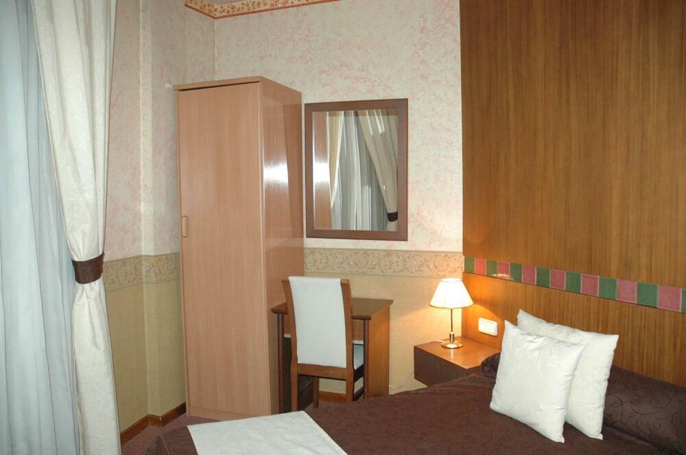 Hotel Las Yucas Atarfe Εξωτερικό φωτογραφία
