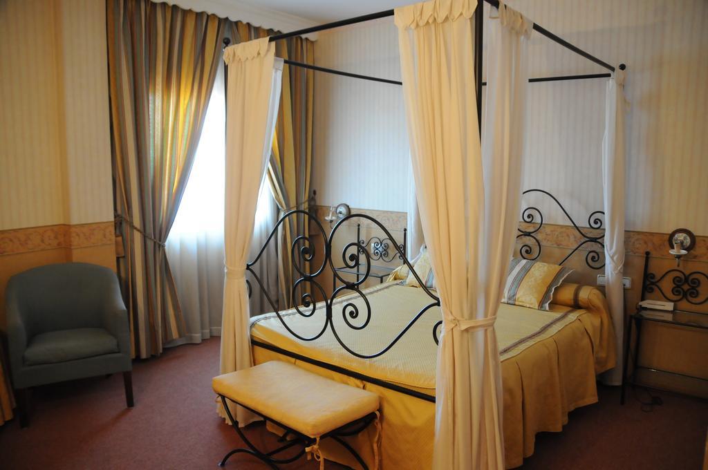 Hotel Las Yucas Atarfe Εξωτερικό φωτογραφία
