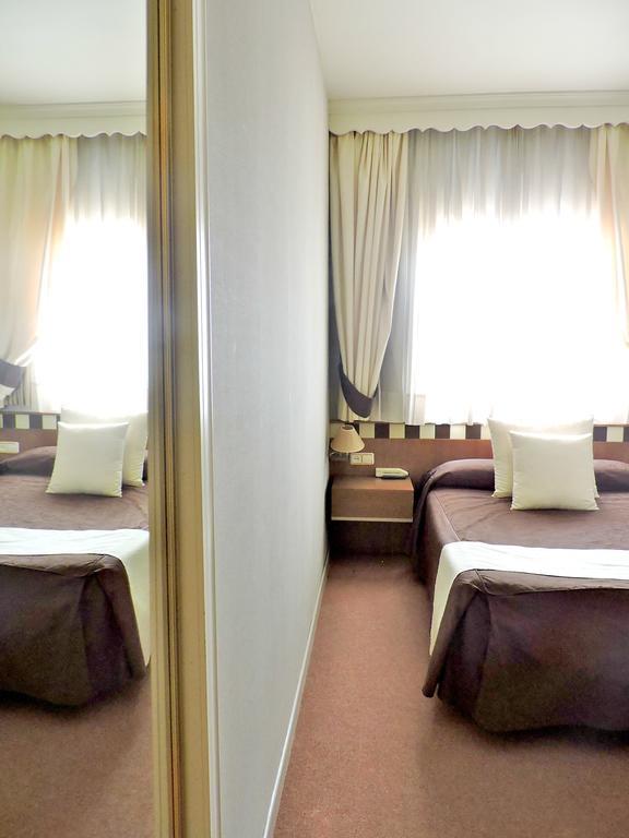Hotel Las Yucas Atarfe Εξωτερικό φωτογραφία
