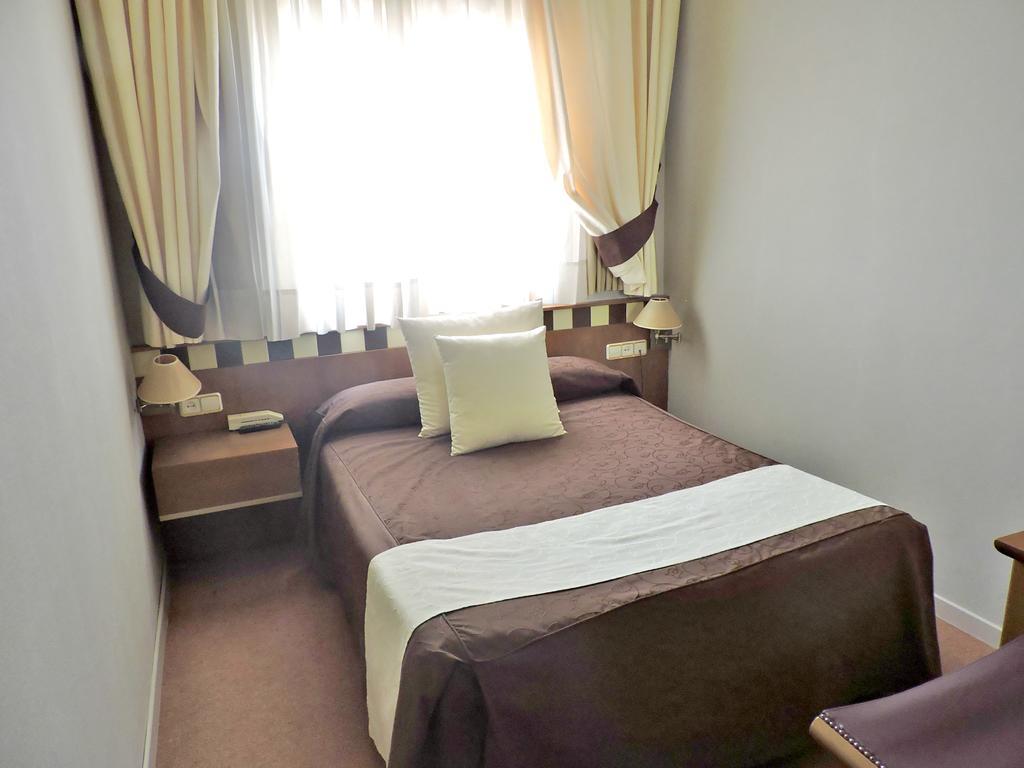 Hotel Las Yucas Atarfe Εξωτερικό φωτογραφία