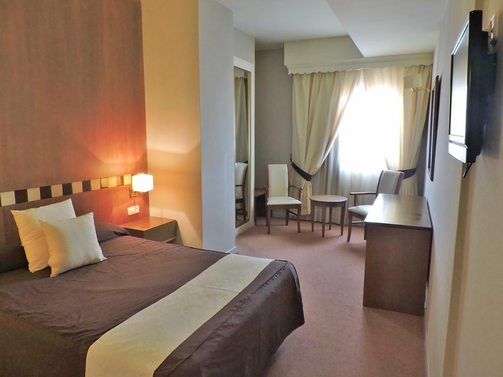 Hotel Las Yucas Atarfe Εξωτερικό φωτογραφία